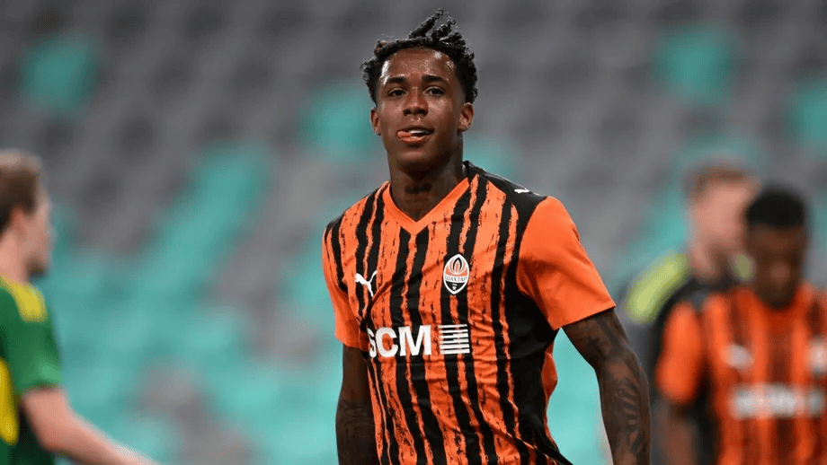 AA, 这位莫桑比, 一直在为签 AA, 这位莫桑比, 一直在为签